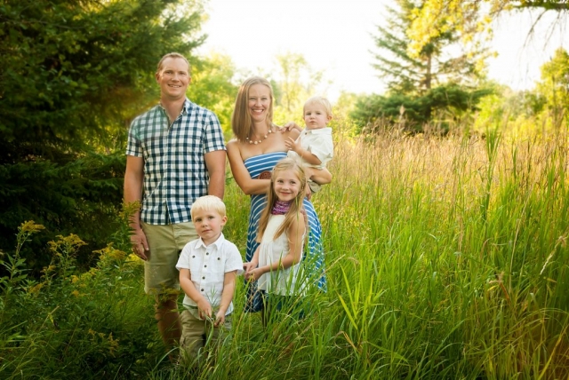 Grow Photography Winnipeg Family Photographer
